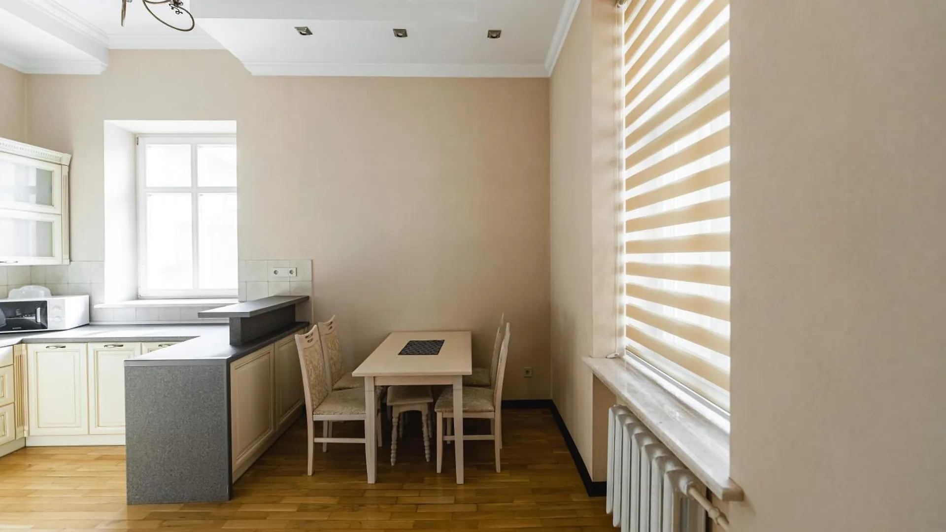 Apartments Justlvivit At The Rynok Square 0*, Lviv