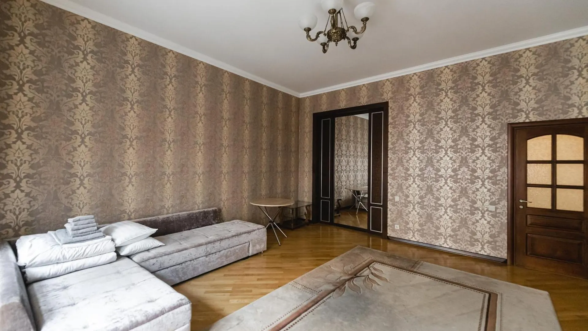Apartments Justlvivit At The Rynok Square 0*, Lviv